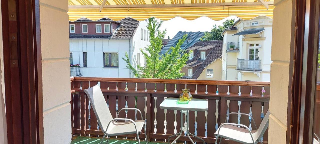 Ferienwohnungen Parkschloesschen Bad Pyrmont Exteriör bild